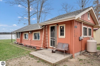 3532 South St, Lupton, MI 48635