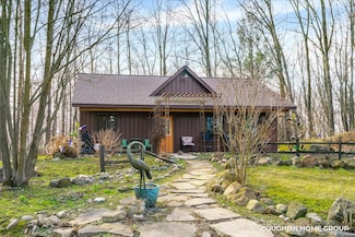 2442 Thunder Valley Dr, Hastings, MI 49058