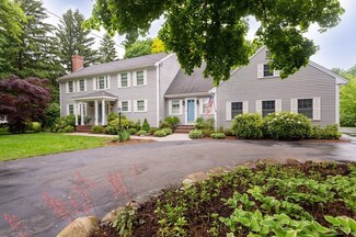 176 Walnut St, Lynnfield, MA 01940