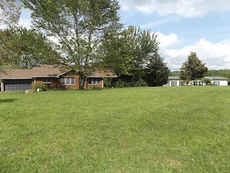 1537 Groundhog Mountain Rd, Hillsville, VA 24343