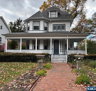 252 Highwood Ave Unit 1, Ridgewood, NJ 07450