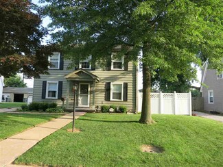 2817 Oak St, Evansville, IN 47714