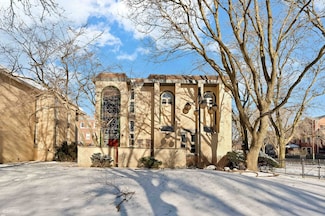 1158 E 49th St, Chicago, IL 60615