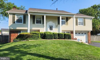 4212 Maintree Ct, Fairfax, VA 22033