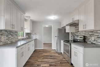 1102 Tule Lake Rd S, Tacoma, WA 98444