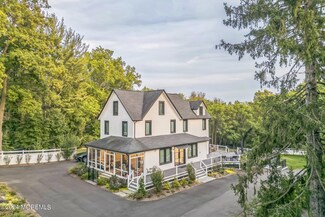 580 Kings Hwy E, Atlantic Highlands, NJ 07716