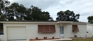 10473 Cirimoya Ln, Seminole, FL 33772