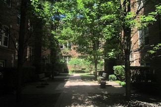 221 N Oak Park Ave Unit 3E, Oak Park, IL 60302