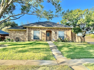 4717 Knollview Ln, Mesquite, TX 75150