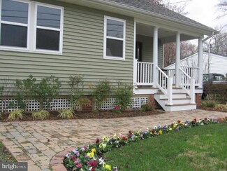 5986 6th St, Deale, MD 20751