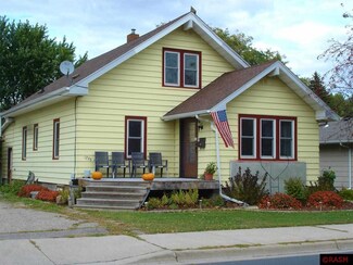 1728 E Main St, Mankato, MN 56001