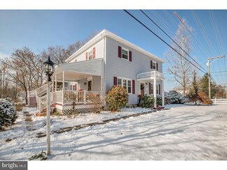 37 Cedar Rd, Mickleton, NJ 08056