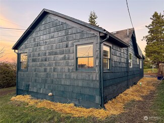 1737 Iron St, Bellingham, WA 98225