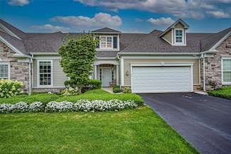 42 Kimberly Dr, Westhampton, NY 11977