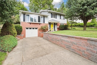 1120 Croxall Ave, Aliquippa, PA 15001
