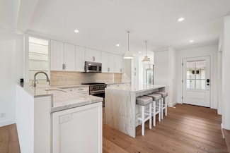 211 Via Osuna, Rancho Santa Fe, CA 92091