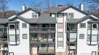 1522 Cherokee Rd Unit 2B, Village of Four Seasons, MO 65049
