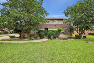 2414 Goodwin Ct, Port Neches, TX 77651