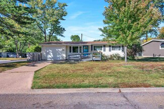 5444 SW 18th St, Topeka, KS 66604