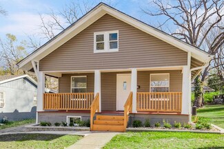 5823 College Ave, Kansas City, MO 64130
