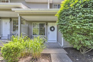 25 Tory Ct, Bedminster, NJ 07921