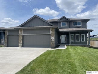 12110 Quail Dr, Bellevue, NE 68123