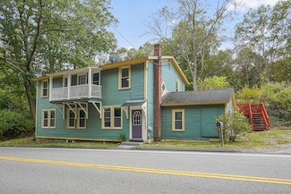 1847 Glasgo Rd, Jewett City, CT 06351