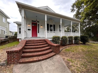 349 E Pembroke Ave, Hampton, VA 23669