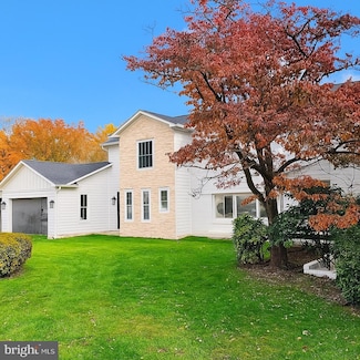 3237 Sleepy Hollow Rd, Falls Church, VA 22042