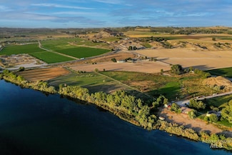 20056 Sunny Slope Rd, Caldwell, ID 83607