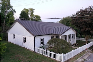 212 E 3rd St, West Alexandria, OH 45381