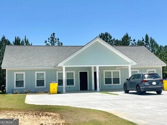 231 & 233 Firefly Ln, Brooklet, GA 30415