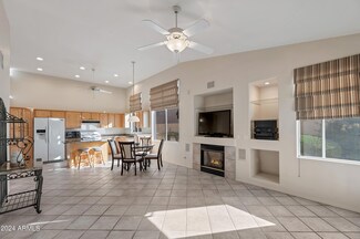 6879 W Blackhawk Dr, Glendale, AZ 85308