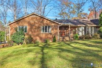 2529 Bogese Dr, Petersburg, VA 23805