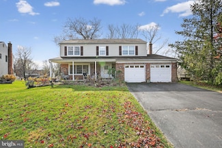 1070 Gelding Cir, Warrington, PA 18976