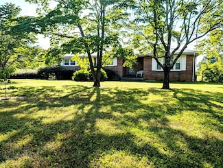 1127 Toliver Lake Rd, Manchester, TN 37355