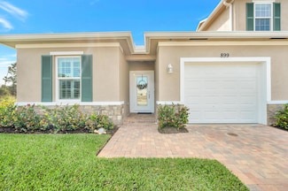 899 NE Trailside Run, Port Saint Lucie, FL 34983