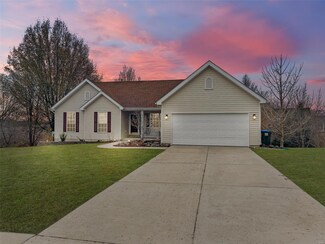 1212 White Pine Cir, Columbia, IL 62236