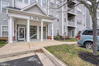 554 Hopkins Landing Dr, Essex, MD 21221