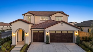 7243 W Ashcroft Ave, Fresno, CA 93723