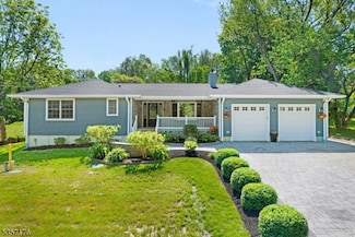 55 Mooney Rd, Ledgewood, NJ 07852