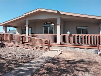 32 Valley View Dr, Tonasket, WA 98855