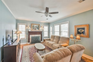 802 S Day St, Brenham, TX 77833