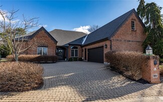 102 Rue Marseille, Dayton, OH 45429