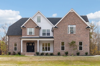 1370 Reda Dr, Clarksville, TN 37042