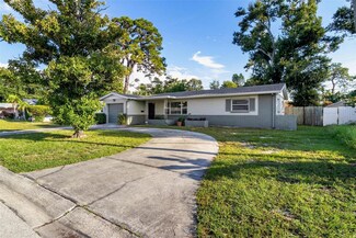 1366 S 62 Place S, Saint Petersburg, FL 33705