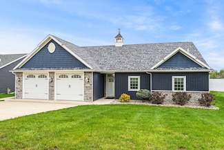 300 Ln 275 Turkey Lake, Hudson, IN 46747