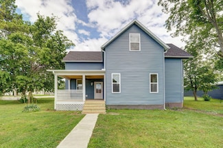 404 S Hickory St, Mount Vernon, MO 65712