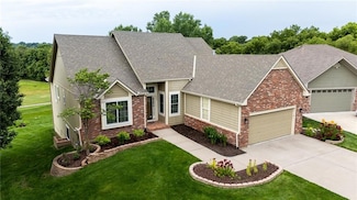 2832 S Woodbury Dr, Independence, MO 64055