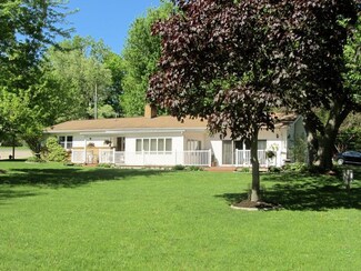 2040 Lane 201 Ball Lake, Hamilton, IN 46742